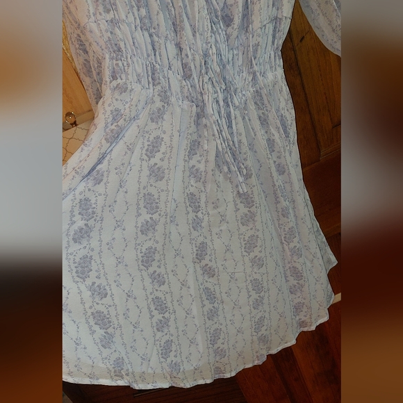 UO Kimchi Blue Lonie Smocked Mini Dress - Picture 5 of 10